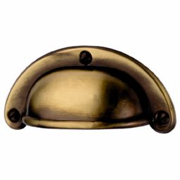 Maniglia a conchiglia