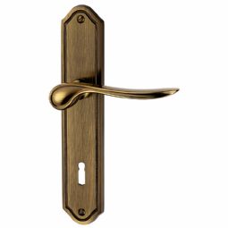 cliquez ici pour voir les détails Garniture de porte Serie Elégance