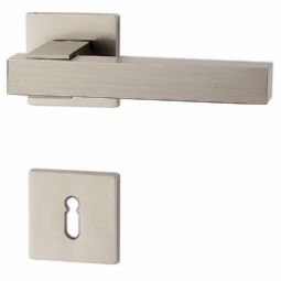 clicchi per vedere i particolari Guarnitura per porta Serie Cubus