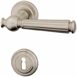 cliquez ici pour voir les détails Garniture de porte Serie Riccardo