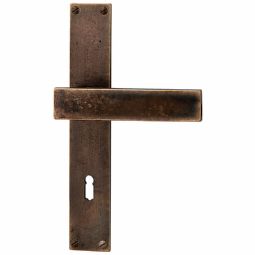 Guarnitura per porta Serie Angulum