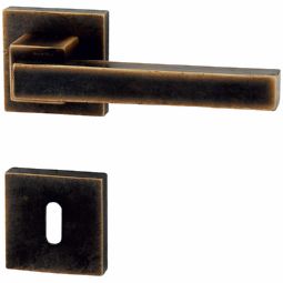 Klicken für Detailansicht Türgarnitur Serie Latus