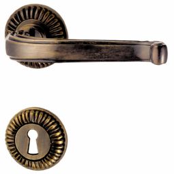 cliquez ici pour voir les détails Garniture de porte Serie Empereur