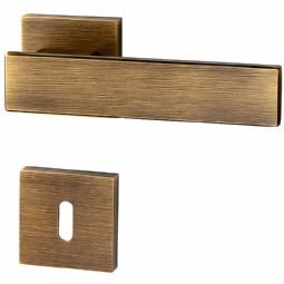 Klicken für Detailansicht Türgarnitur Serie Iris