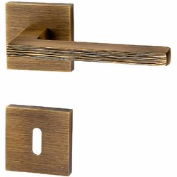 cliquez ici pour voir les détails Garniture de porte Serie Prisma